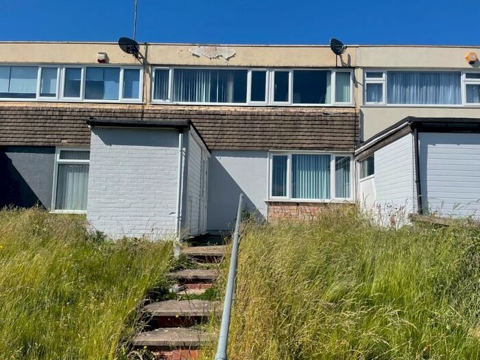 3 Bedroom Detached House To Rent In Loyns Close, Birmingham, B37