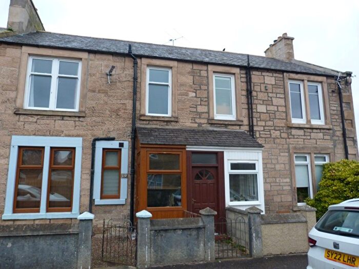 2 Bedroom Flat To Rent In Victoria Crescent, Elgin, IV30