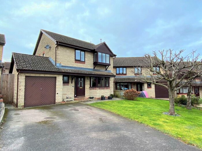 4 Bedroom Detached House For Sale In Borough Close, Kings Stanley, Stonehouse, GL10