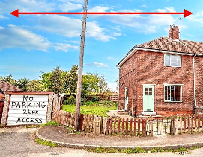 3 Bedroom End Of Terrace House For Sale In Clayton Avenue, Upton, Pontefract, WF9