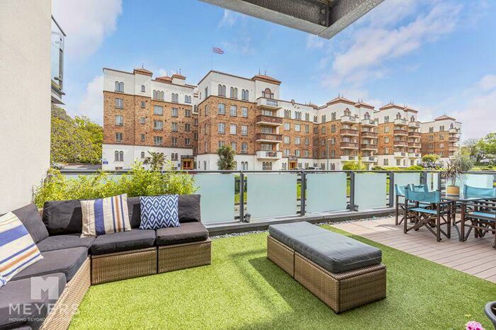 2 Bedroom Apartment To Rent In Whitewater, Sea Road, Bournemouth, BH5