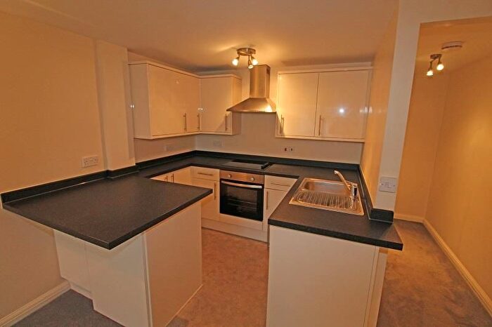 2 Bedroom Flat To Rent In Lymington Road, Highcliffe, Christchurch, BH23