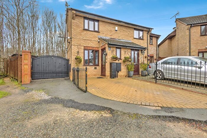 2 Bedroom Semi Detached House For Sale In Watermeadow Drive, Northampton, Northamptonshire, NN3