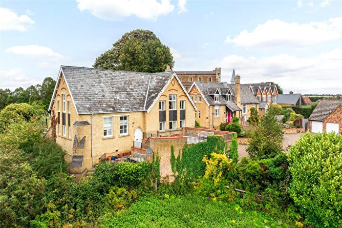 4 Bedroom Semi Detached House For Sale In Church Street, Shillington, Hitchin, Bedfordshire, SG5