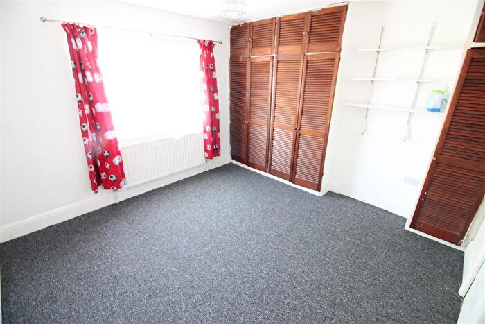 2 Bedroom Semi-Detached House To Rent In Wellington Road North, Hounslow, TW4