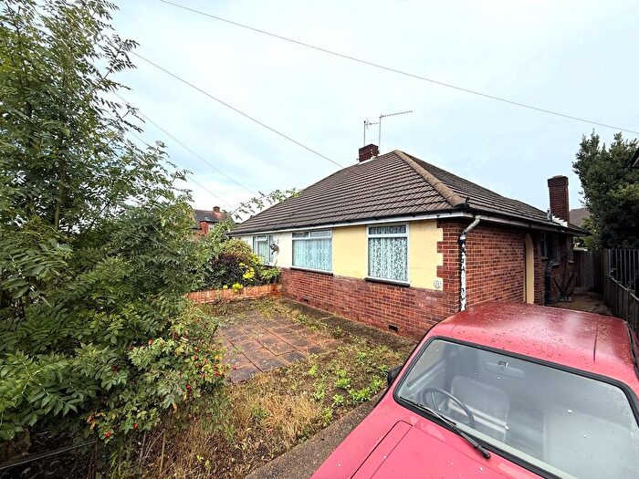 2 Bedroom Semi-Detached Bungalow For Sale In Glenfield Road, Ashford, TW15