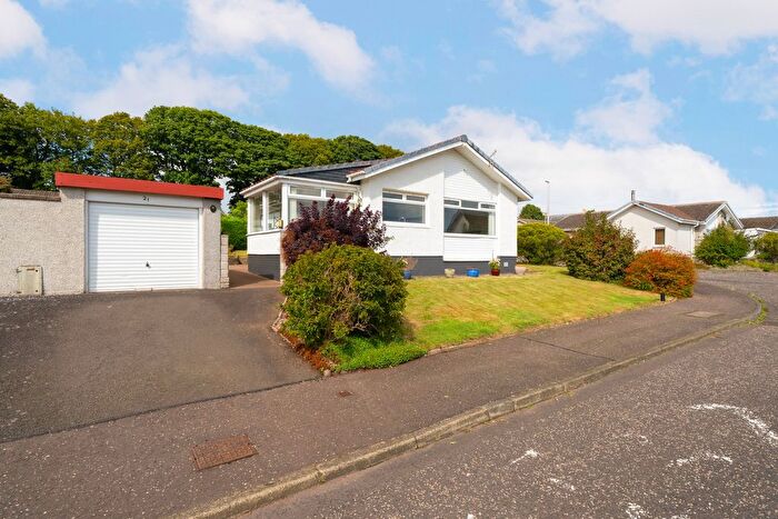 2 Bedroom Detached House For Sale In Osnaburgh Court, Dairsie, KY15