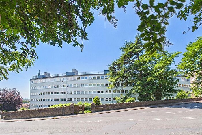 2 Bedroom Flat For Sale In Chapel Hill, Clevedon, BS21