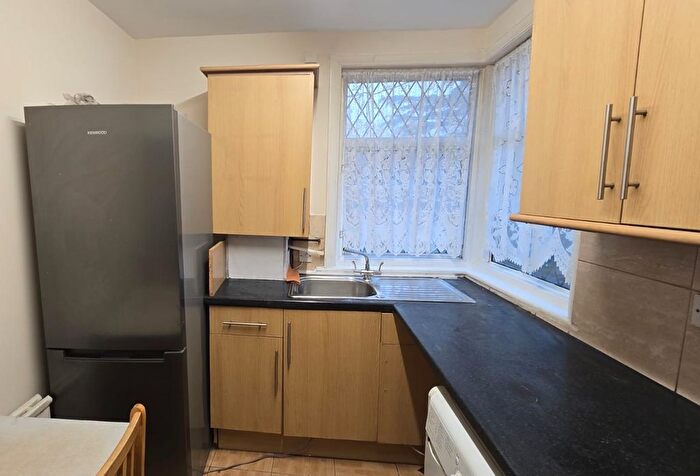 2 Bedroom Flat To Rent In Wembley Park Drive, Wembley, HA9