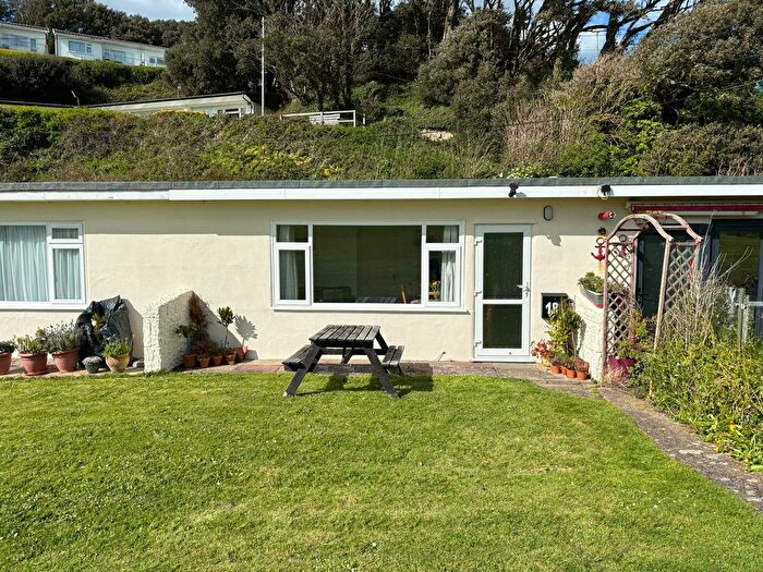 2 Bedroom Terraced Bungalow For Sale In Madeira Road, Ventnor, PO38