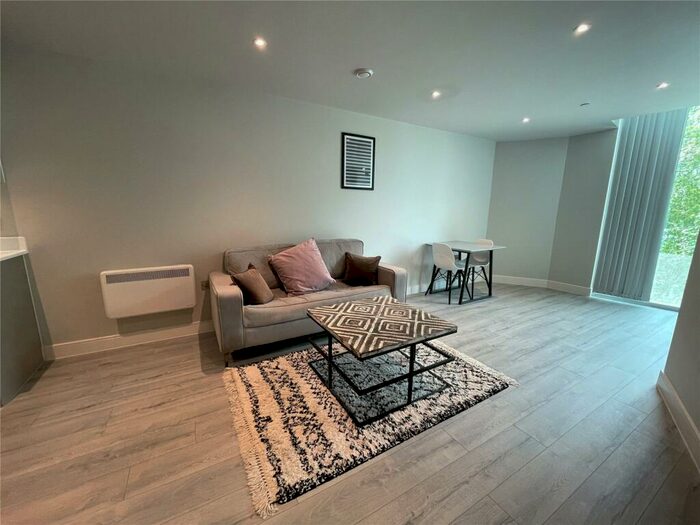 2 Bedroom Apartment To Rent In Thames Valley, Wokingham Road, Bracknell, Berkshire, RG42