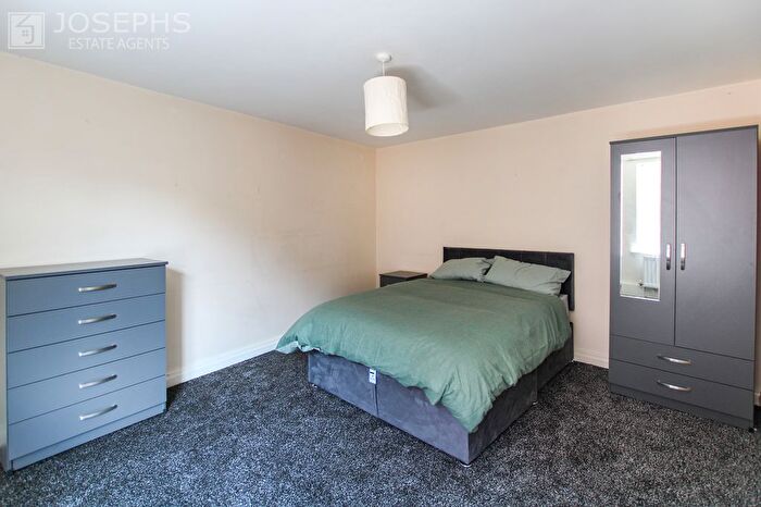 1 Bedroom Flat To Rent In Eden Street, Bolton, BL1