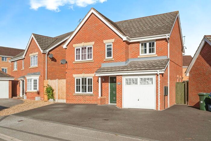 4 Bedroom Detached House For Sale In Jenkinson Grove, Armthorpe, Doncaster, South Yorkshire, DN3