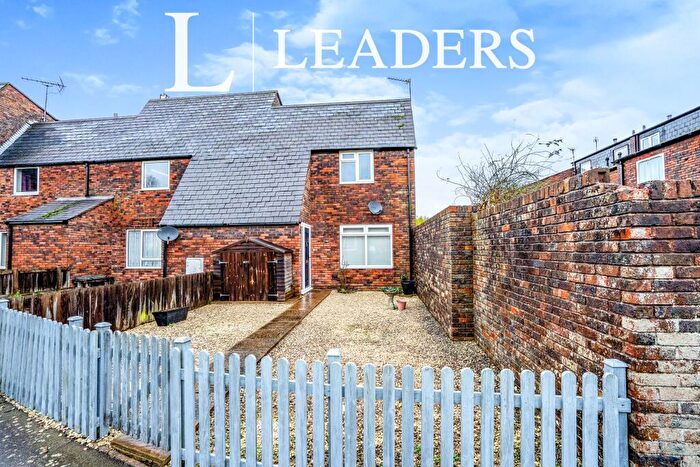 2 Bedroom Terraced House To Rent In Maplehurst Road, PO19