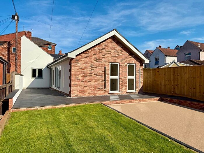 3 Bedroom Semi-Detached Bungalow For Sale In St Andrews Drive, Skegness, PE25