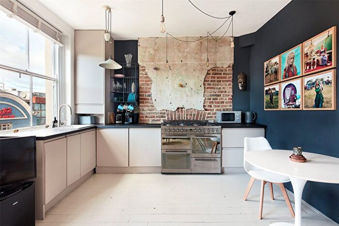 1 Bedroom Flat To Rent In Portobello Road, London, W11