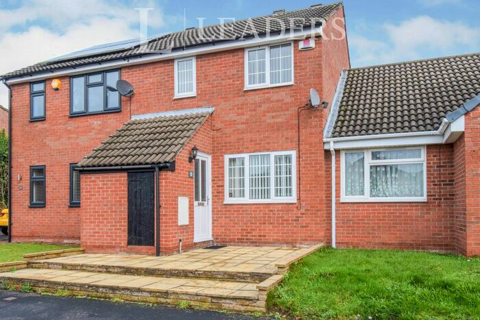 3 Bedroom Town House To Rent In Rivington Drive, Loughborough LE11