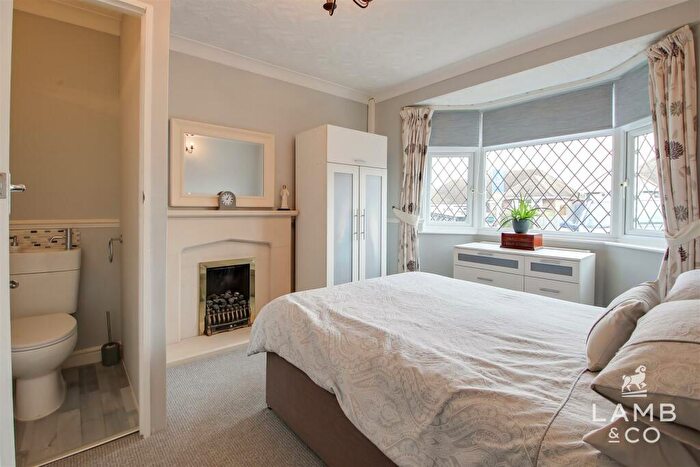 2 Bedroom Semi-Detached Bungalow For Sale In Merrilees Crescent, Holland-On-Sea, Clacton-On-Sea, CO15