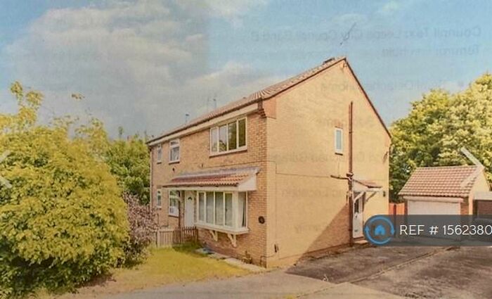 2 Bedroom Semi-Detached House To Rent In Chatsworth Mews, Morley, Leeds, LS27