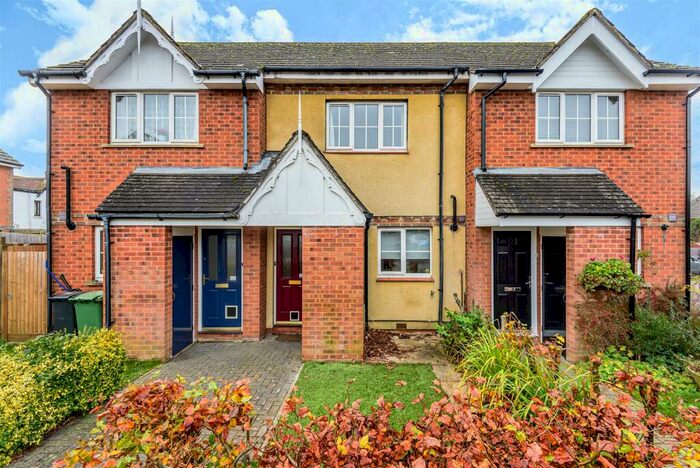 2 Bedroom Terraced House To Rent In Old School Road, Liss, GU33