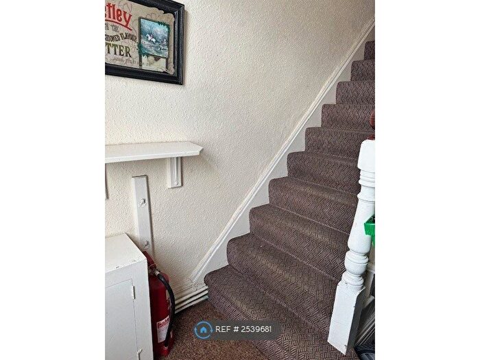 1 Bedroom Flat To Rent In Meadowbank, Belper, DE56