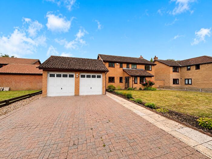 4 Bedroom Detached House For Sale In The Poplars, Beck Row, Bury St. Edmunds, IP28