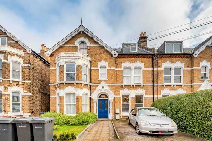 2 Bedroom Flat To Rent In Sunderland Road, Forest Hill, SE23