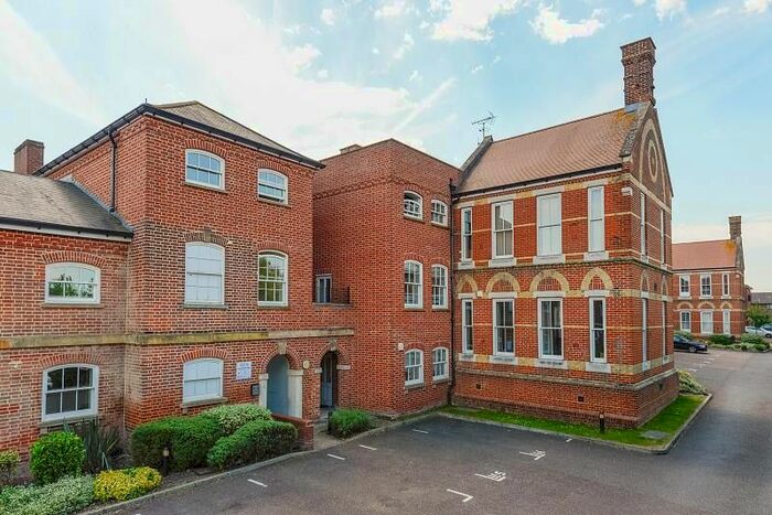 1 Bedroom Flat To Rent In George Roche Road, Canterbury CT1