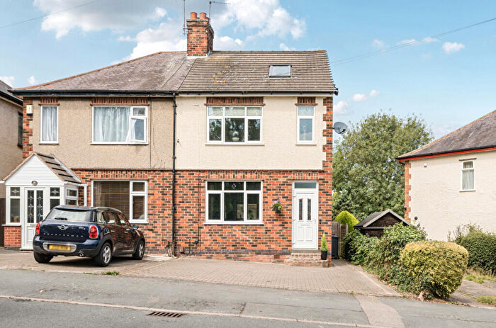 3 Bedroom Semi-Detached House For Sale In Ring Fence, Shepshed, Loughboroughyvonne, LE12
