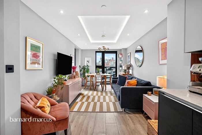 1 Bedroom Flat For Sale In Tottenham Lane, London, N8