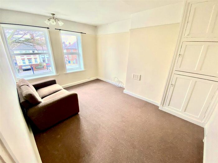 1 Bedroom Flat To Rent In Nethershire Lane, Sheffield, S5