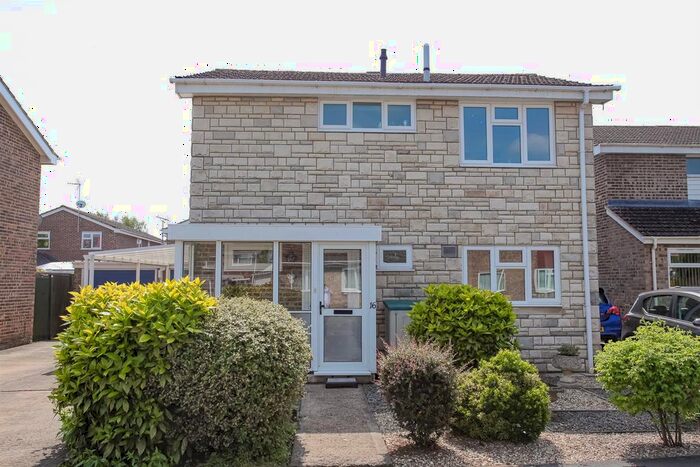 3 Bedroom Detached House To Rent In Windrush Close, Grove, Wantage, OX12