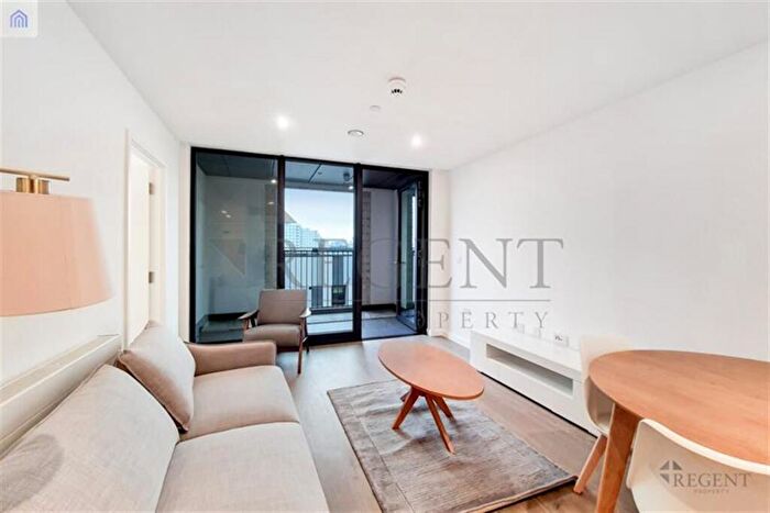 2 Bedroom Apartment To Rent In Vetro Court, Salter Street, E14
