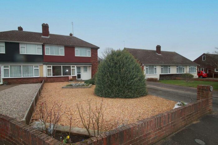 3 Bedroom Semi-Detached House To Rent In Cottage Drive, Colchester, Essex, CO2