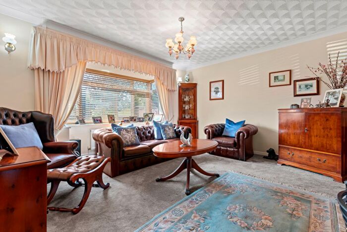 4 Bedroom Detached House For Sale In Newton Road, Newton, Swansea, SA3