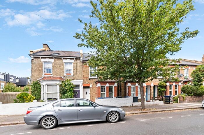3 Bedroom Flat To Rent In Antrobus Road, Chiswick Park, W4