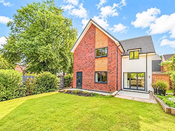 4 Bedroom Detached House For Sale In Broadway, Darley Abbey, Derby, DE22
