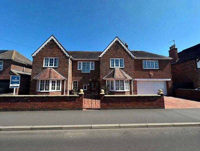 5 Bedroom Detached House For Sale In Holmfield Avenue, Leicester, LE2