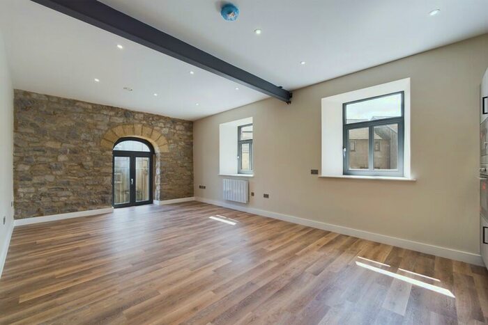 2 Bedroom Apartment To Rent In Flat, John Street, Carnforth, Lancashire, LA5