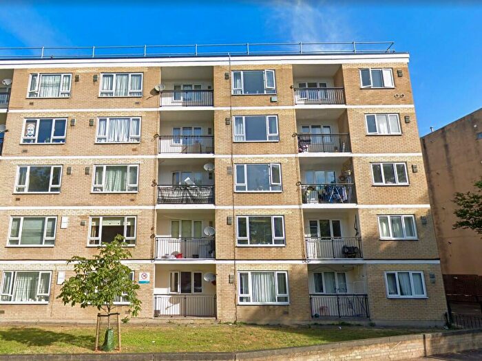 3 Bedroom Flat To Rent In Neptune Street, London, SE16