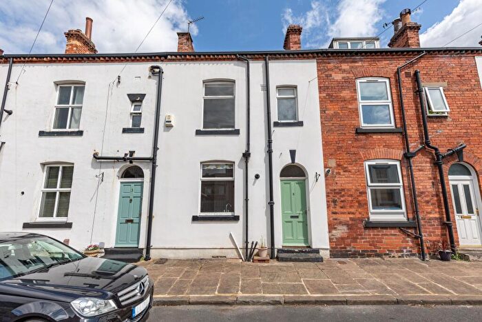 3 Bedroom Terraced House To Rent In Victoria Street, Chapel Allerton, Leeds, LS7