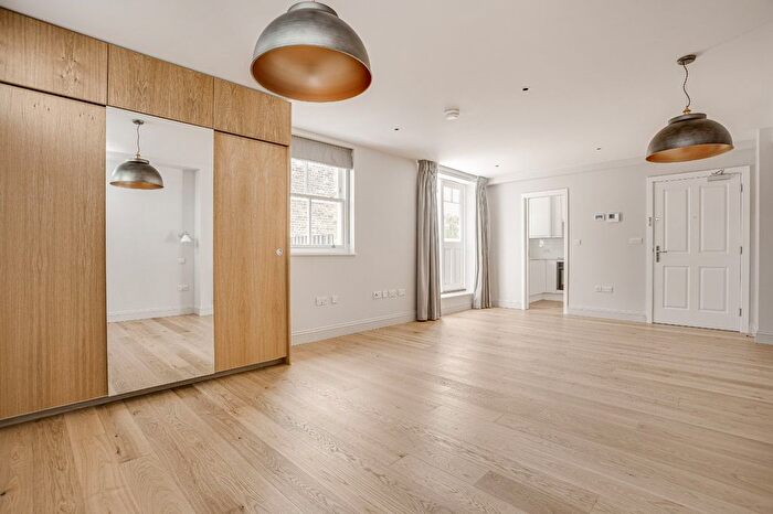 Studio To Rent In Wandsworth Road, Clapham Town, SW8