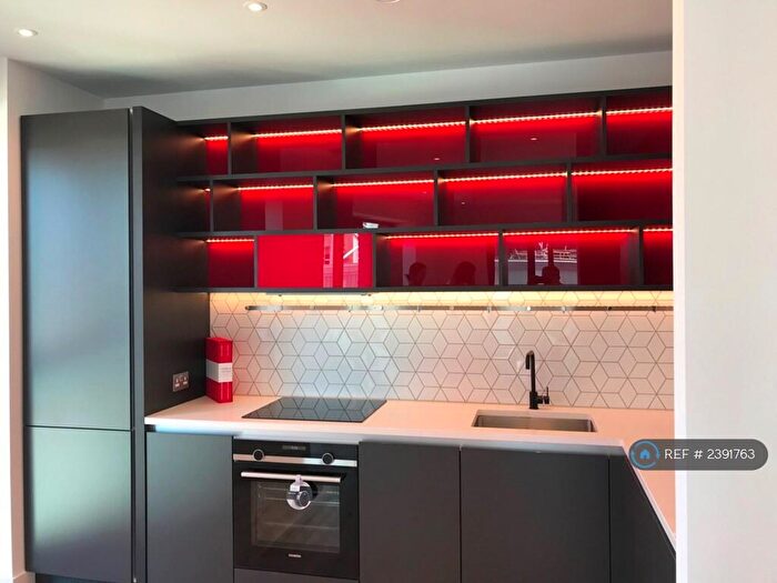 1 Bedroom Flat To Rent In Echo House, London, E14