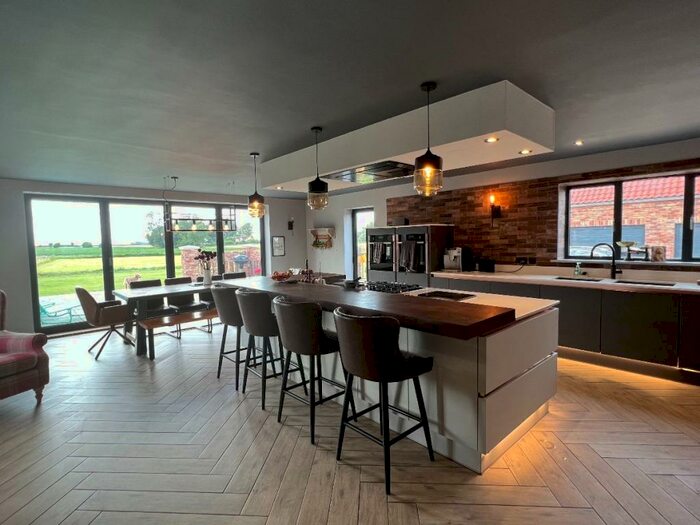 4 Bedroom Detached House To Rent In The Marsh, Walpole St. Andrew, PE14