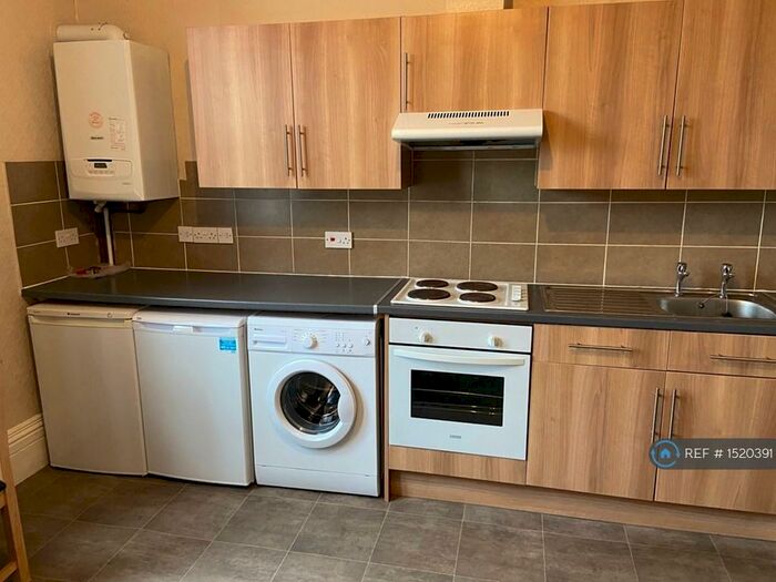 5 Bedroom Flat To Rent In Belvoir Road, Bristol, BS6