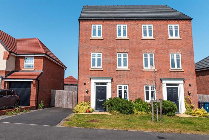 4 Bedroom Detached House For Sale In Bronte Grove, East Leake, LE12