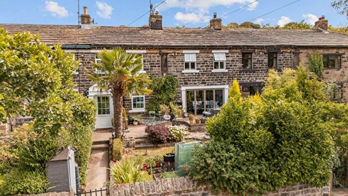3 Bedroom Cottage For Sale In Whalley Lane, Denholme, BD13