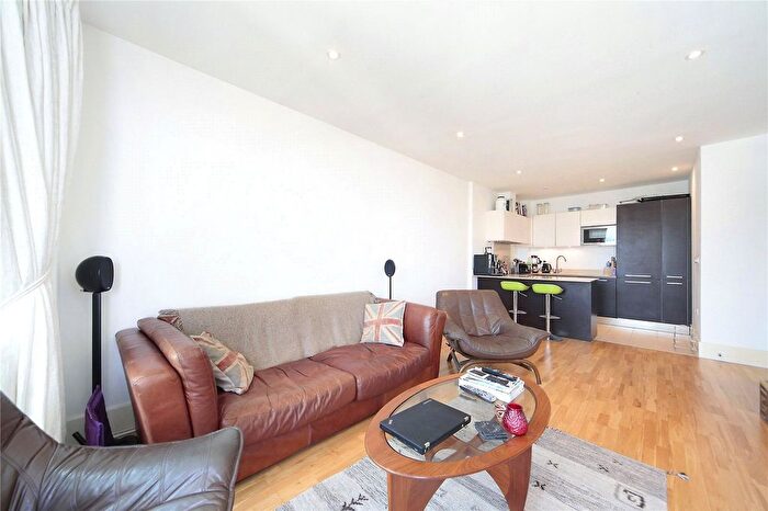 2 Bedroom Flat To Rent In Ensign House, Juniper Drive, SW18