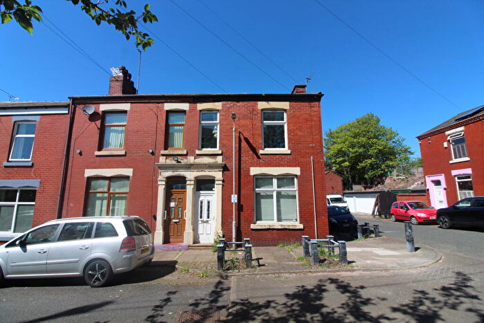 2 Bedroom Flat For Sale In Burleigh Road, Preston, Lancashire, PR1