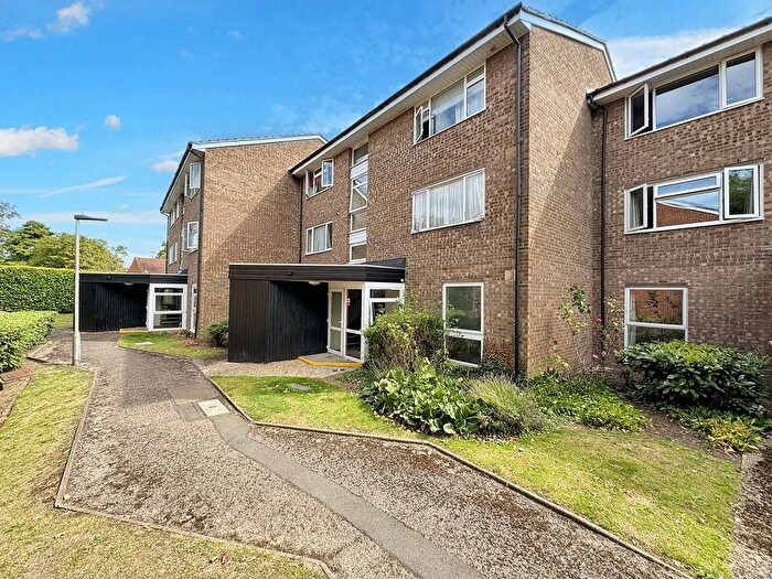 1 Bedroom Flat To Rent In Dyke Drive, Orpington, BR5